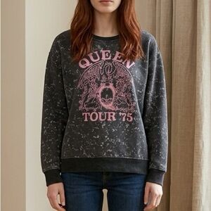 QUEEN Crewneck Sweater Pullover 70’s Tour Merch
